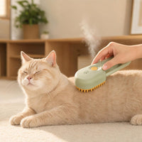 Cepillando a un gato con el cepillo de vapor Lyveto